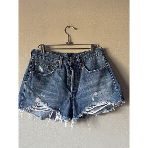 Levi's Premium 501 Cut Off Shorts Women’s Size 26 Distressed Button Fly Denim - Picture 2 of 8
